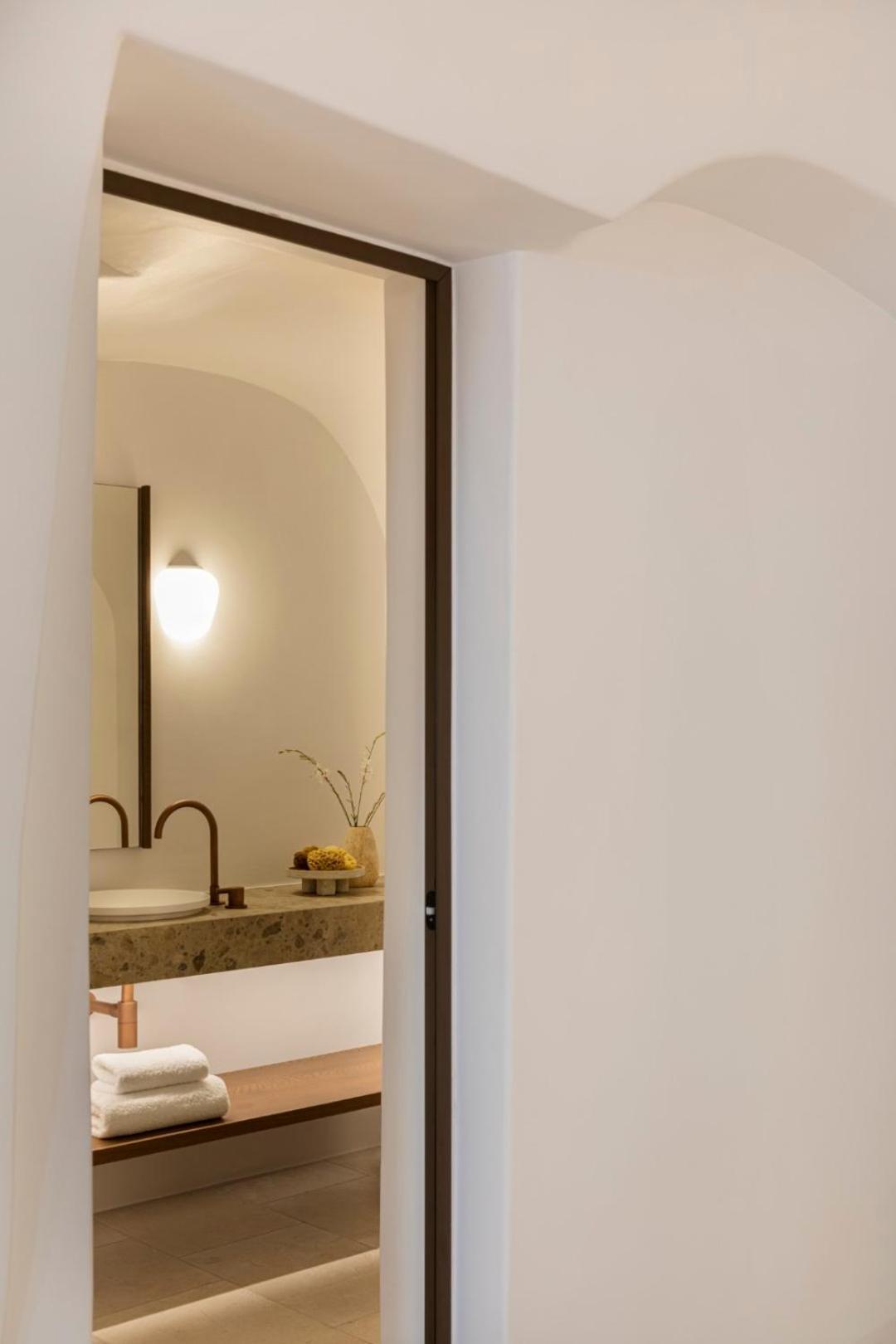 Canaves Ena - Small Luxury Hotels Of The World 伊亚 外观 照片